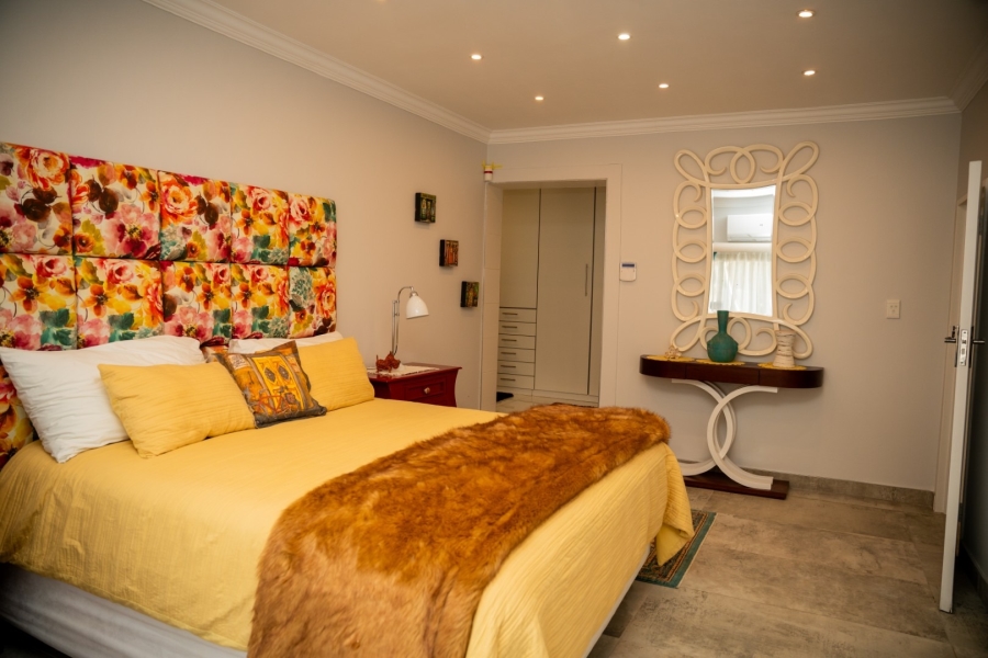 6 Bedroom Property for Sale in Wilkoppies North West